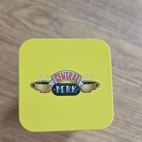 Friends Yellow Tea Tin - Afternoon Blend - Picture 5 of 6